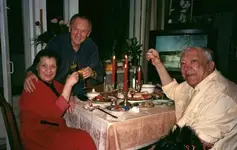 Юрий Владимирович Никулин со своей супругой Татьяной Николаевной.webp
